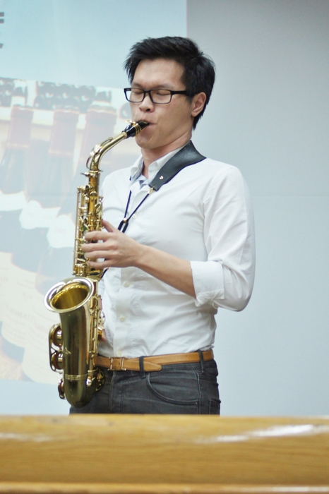 沈子傑老師樂器表演